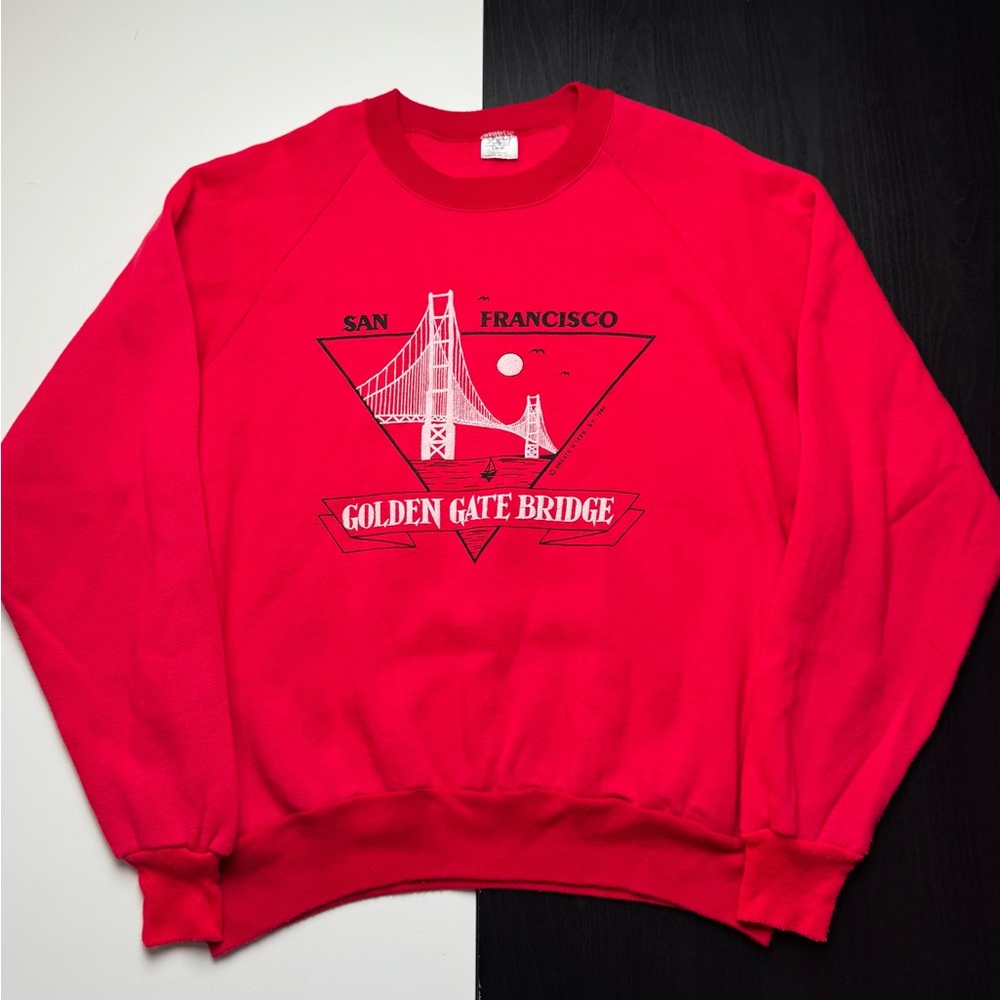 San Francisco Golden Gate Bridge Vintage 1988 Red Crewneck Sweatshirt Size LARGE